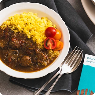 フランス産有機ハーブ出汁ダルヤと紅茶鴨の薫るスープカレー