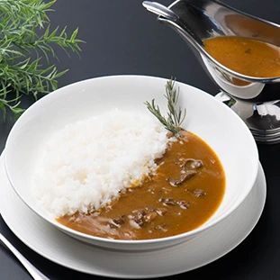 フォンドボービーフカレー