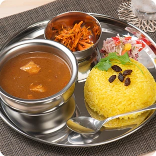 ポークビンダルーカレー